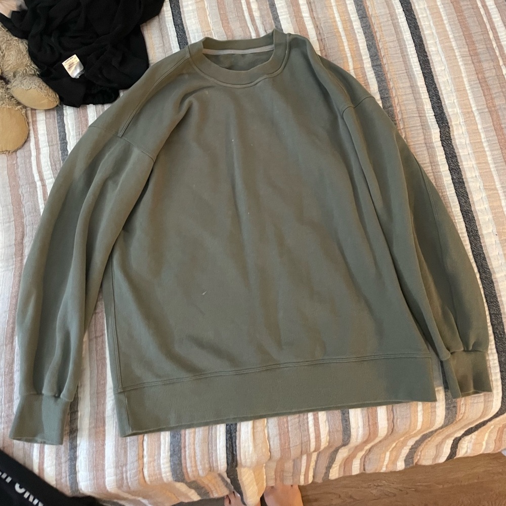Luluelemon Khaki Colored Crew neck fits small medium